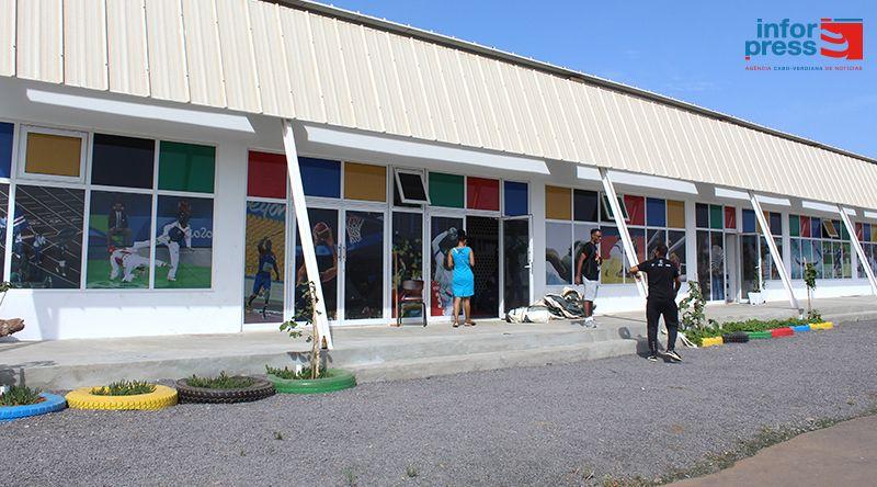 Nova Sede do COC Foca em Materiais Reciclados e Soluções Sustentáveis
